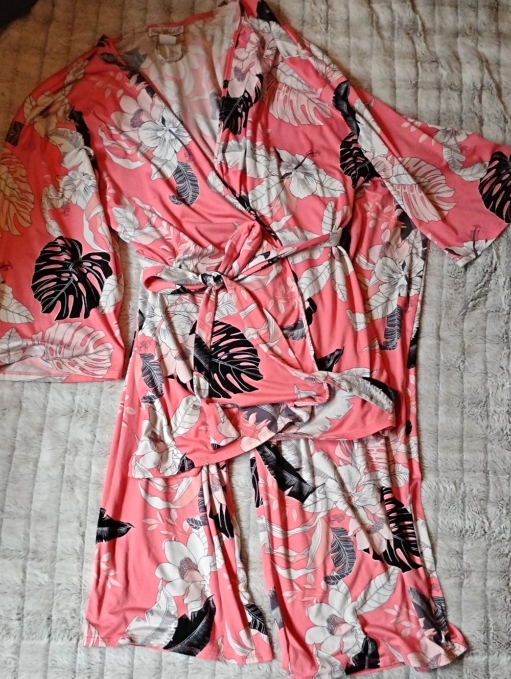 Linea Donatella Wrap Robe Style Top & Cropped Bottom PJ Set
